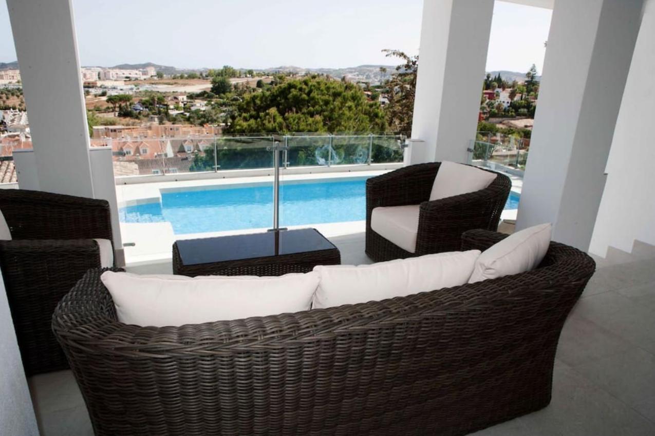 Luxury Villa With Heated Pool For 12 To 14 People Fuengirola Exteriér fotografie