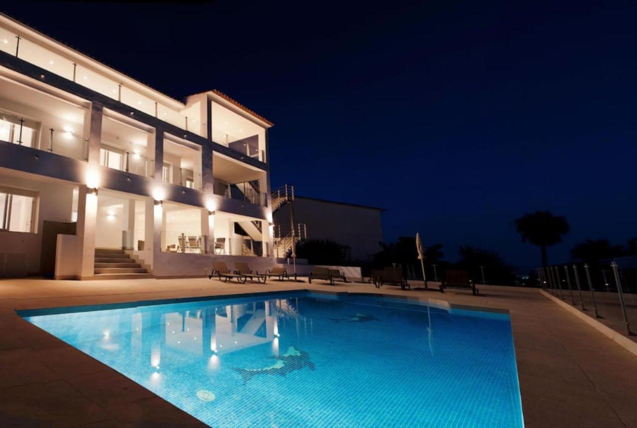 Luxury Villa With Heated Pool For 12 To 14 People Fuengirola Exteriér fotografie