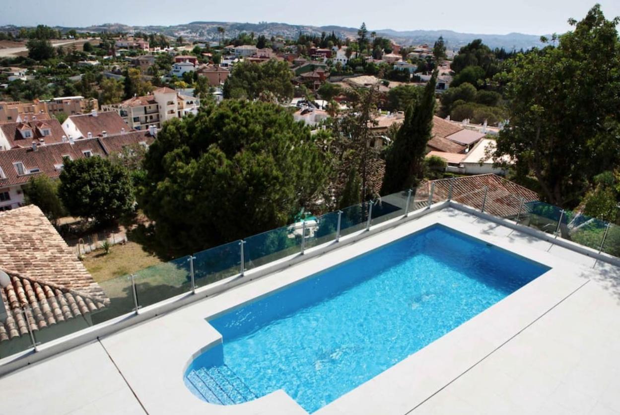 Luxury Villa With Heated Pool For 12 To 14 People Fuengirola Exteriér fotografie