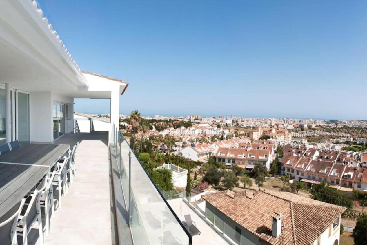 Luxury Villa With Heated Pool For 12 To 14 People Fuengirola Exteriér fotografie