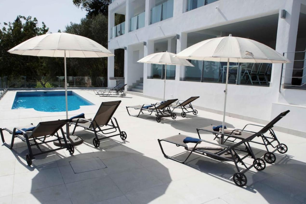 Luxury Villa With Heated Pool For 12 To 14 People Fuengirola Exteriér fotografie